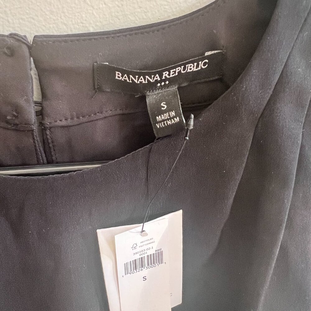 Banana Republic Black Sleeveless Blouse | Size S | NWT - Picture 3 of 5